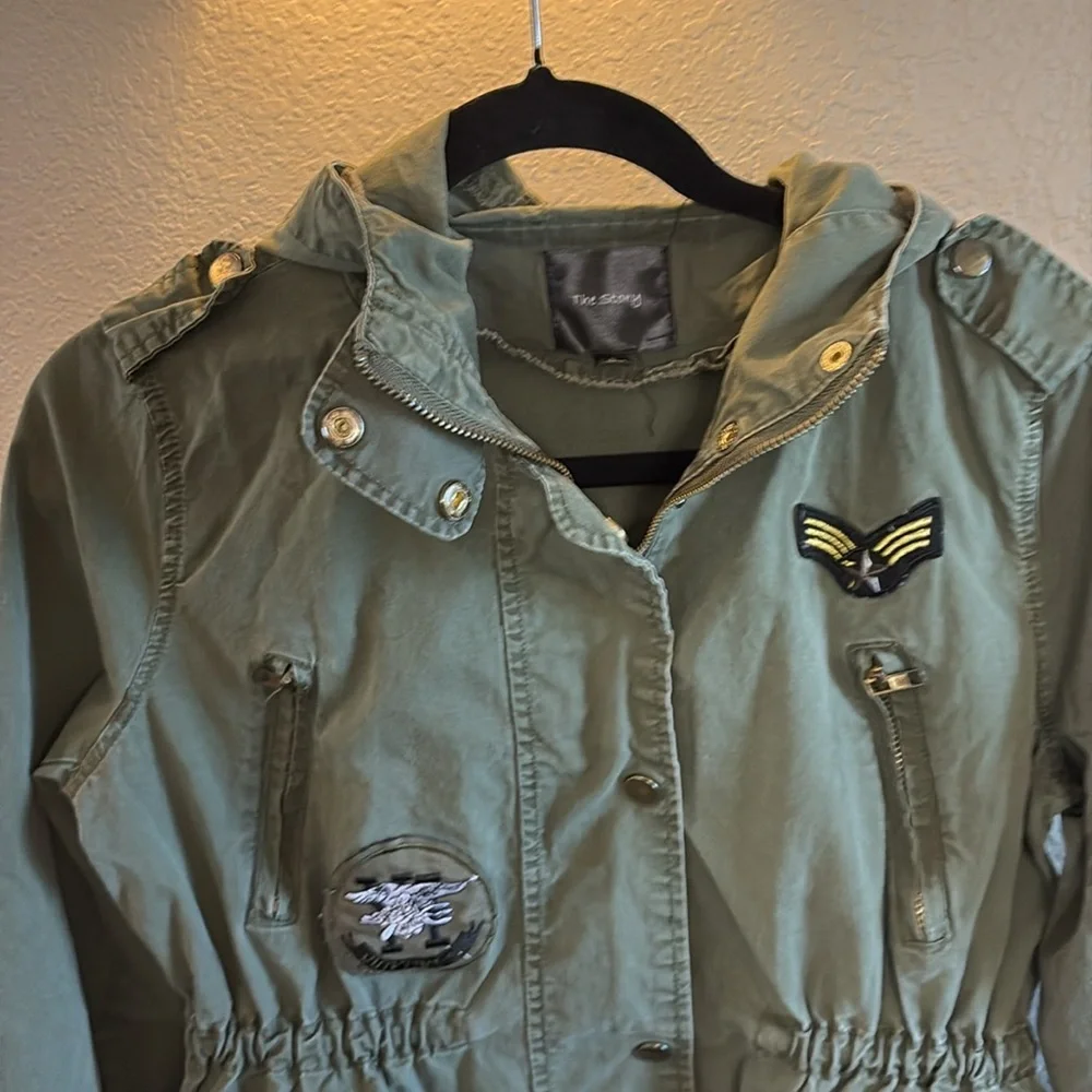 The Story Hooded Army Green Military Style Jacket with Patches/ Size Small